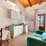 Bio Bonizio Nel Borgo Bed and breakfast 3*