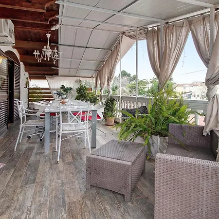 Bio Bonizio Nel Borgo Bed & Breakfast 3*