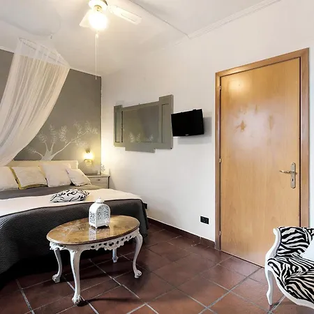Bio Bonizio Nel Borgo לינה וארוחת בוקר Montegrosso